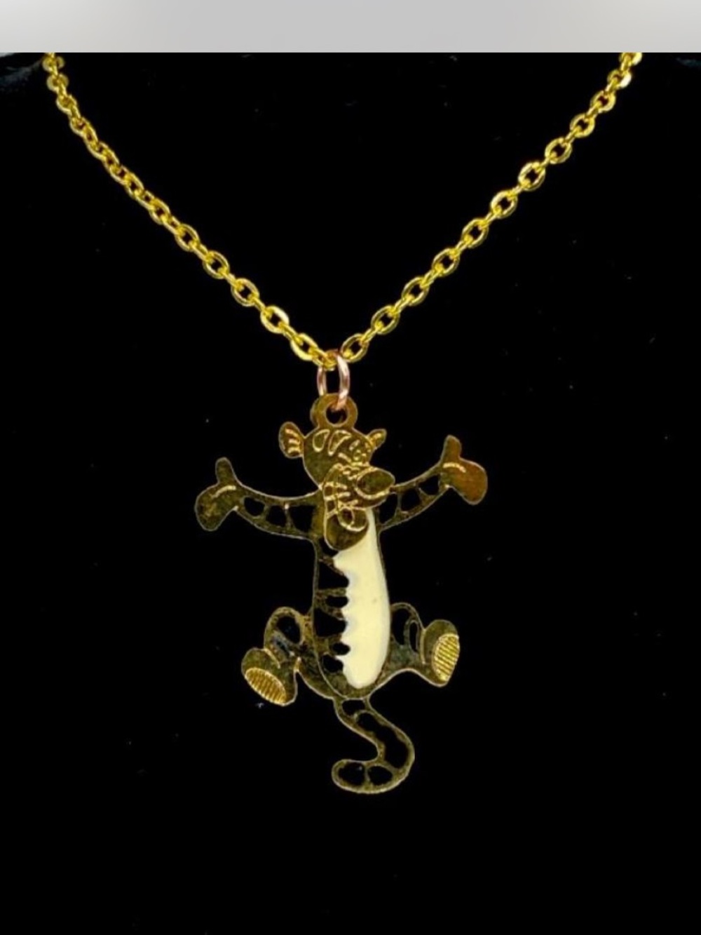 Disney * Mobile  “ Tigger Pendant Necklace   *** Collectors *